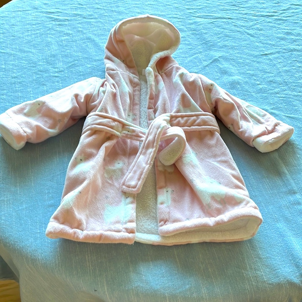 Blanket & Beyond cozy 12 month baby girl fleece lined robe. Pink with llamas